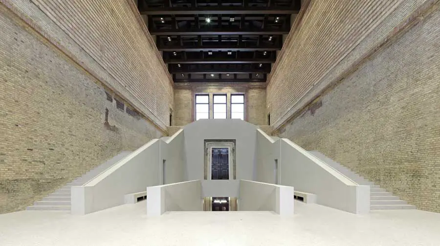 Neues Museum Berlin building interior