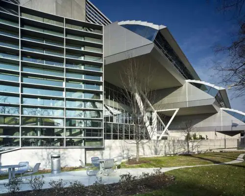 Education and Medical Research Center in Michigan design by Rafael Viñoly Architects