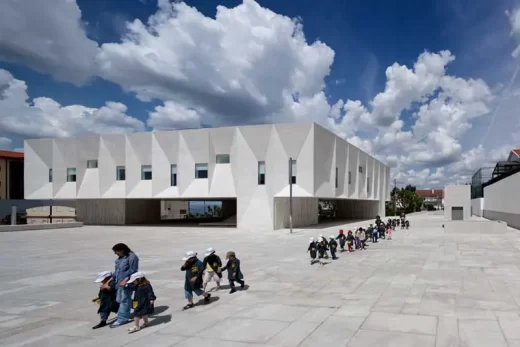 Palácio de Justiça de Gouveia, Portugal law courts