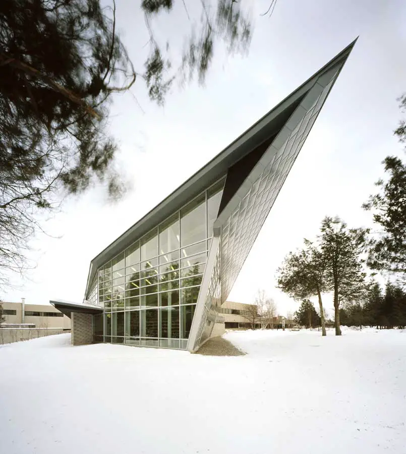 Quinte Technology Enhanced Learning Complex by teeple architects