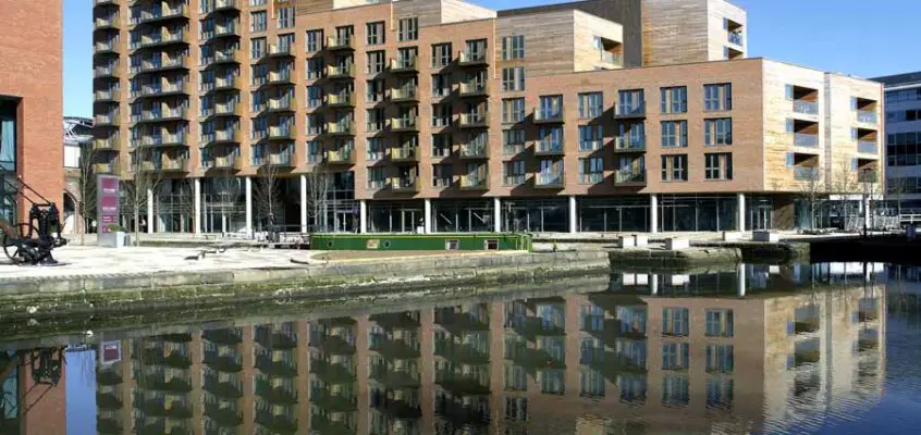 Granary Wharf Leeds – Candle House Building