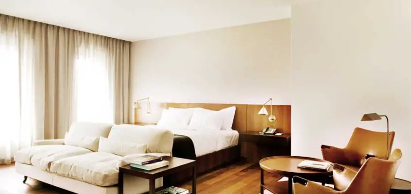 Square Nine Hotel Belgrade Building