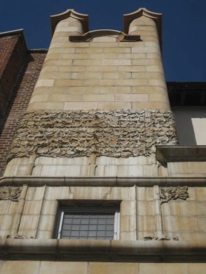 Whitechapel Gallery Building facade tower