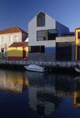 RVDM Arquitectos House in Aveiro