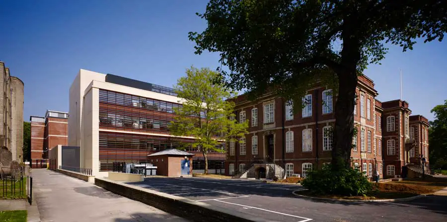 Oxford Molecular Pathology Institute by Nightingale Associates