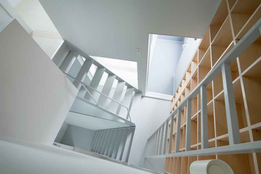 Storage House Tokyo - Ambiguity, Vulnerability & Risk in a Home