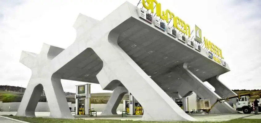 Folly Architecture, Karolina Szynalska: Follytecture