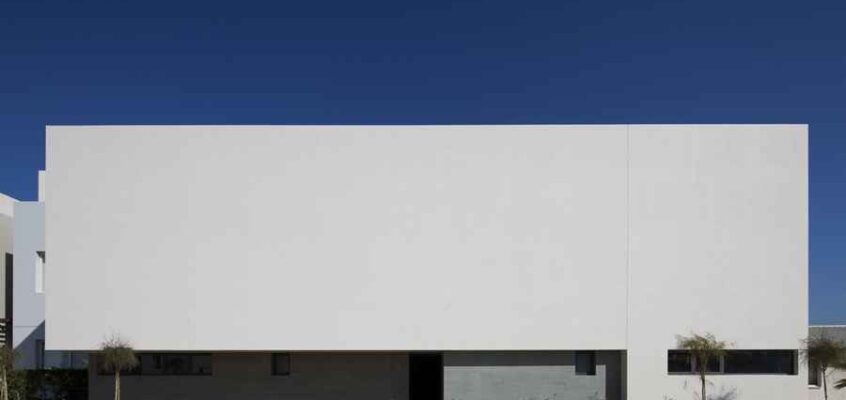 S Cube family chalet: Kuwait Beach Houses