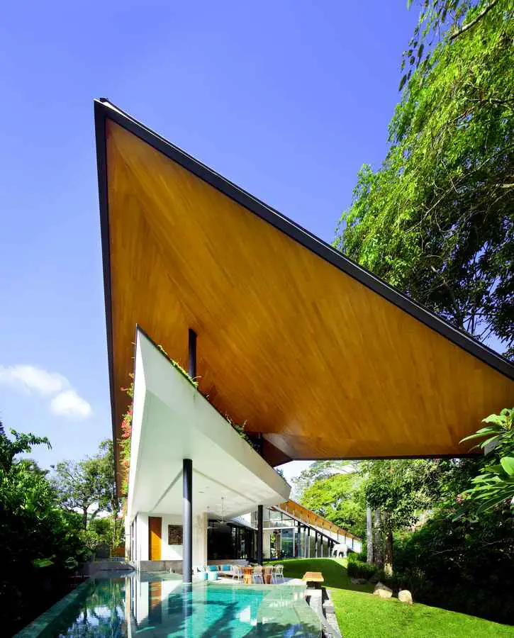 Winged House Singapore Contemporary residential architecture