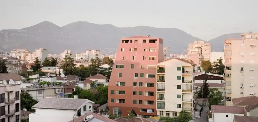 Tirana Apartments: Albanian Flats by baukuh