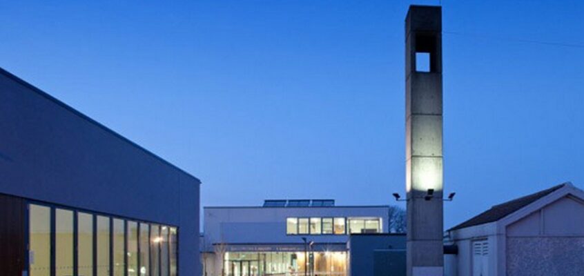 Ballyroan Library Dublin, Rathfarnham Building