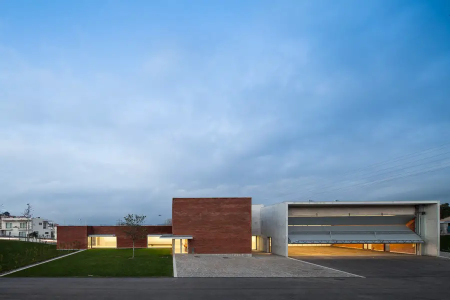 Volunteer Firefighters Barracks, Santo Tirso - Alvaro Siza Architecture