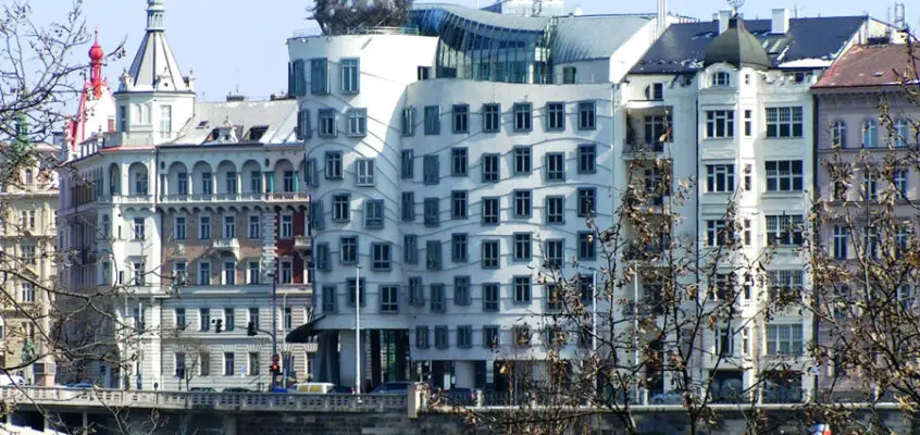 Dancing House Prague: Fred and Ginger Building