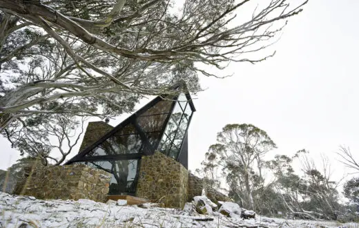 Under the Moonlight House, Victoria Residence