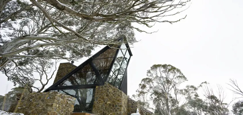 Under the Moonlight House, Victoria Residence