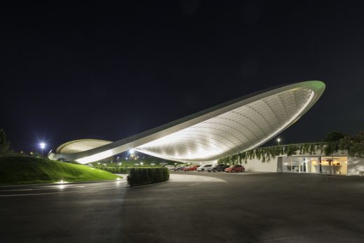 VW Autostadt Roof and Service Pavilion, Wolfsburg building