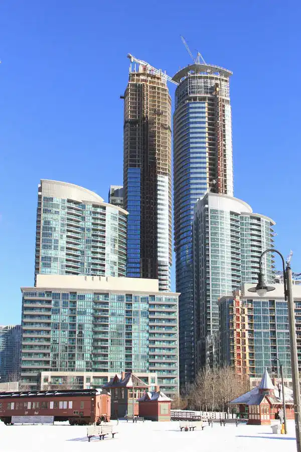 ÏCE II, 16 York Street, skyscraper in Toronto, Canada