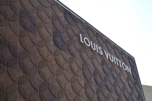 Louis Vuitton Santiago 2