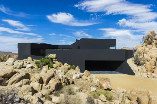 Black Desert House 