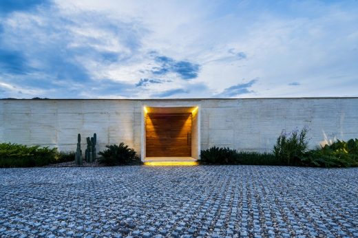 New residence in Villeta, Colombia, design by Arquitectura en Estudio + Natalia Heredia