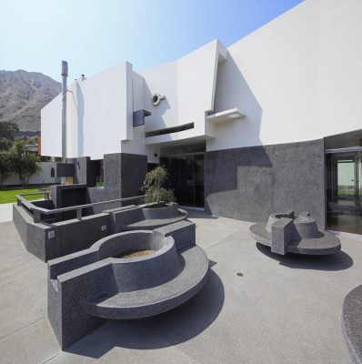 New La planicie house design by Longhi Architects
