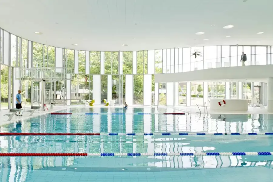 Schwimmhalle Ismaning: indoor swimming pool