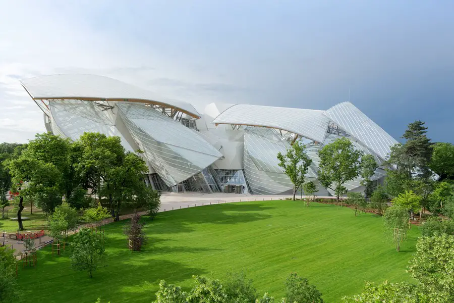 The Observatory of Light : inside Daniel Buren's project for Fondation  Louis Vuitton 