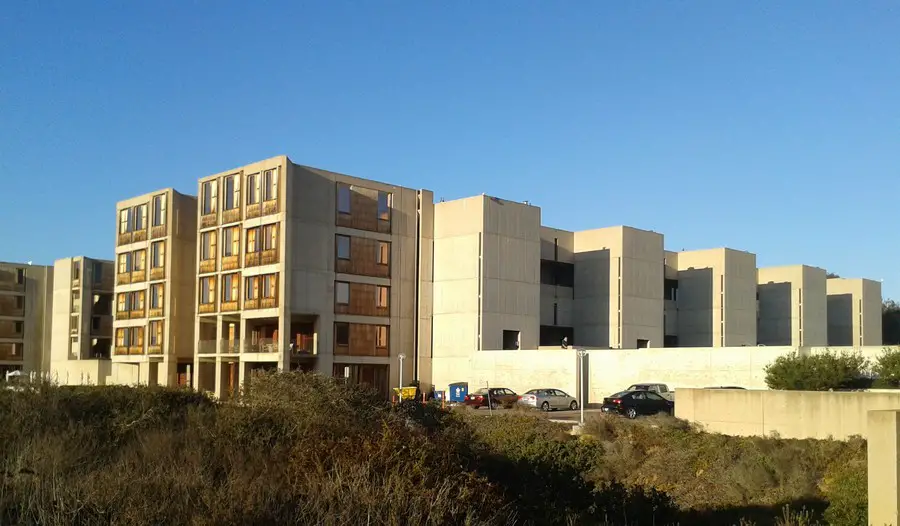 SALK INSTITUTE FOR BIOLOGICAL STUDIES, 1960-1965 La Jolla