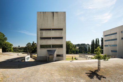 Oporto University Faculty of Architecture