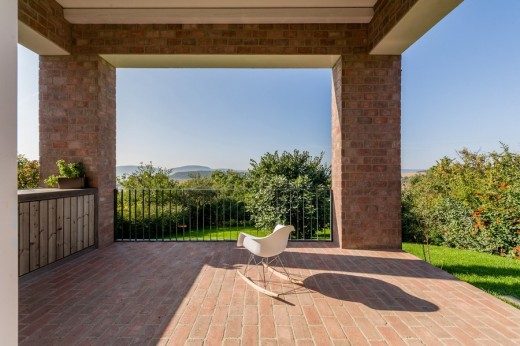 Long Brick House in Hungary terrace