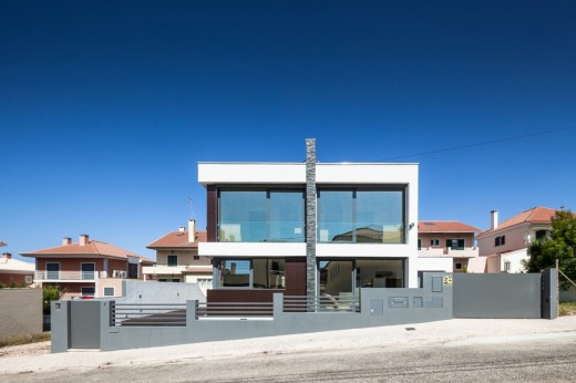 ML House in Caxias by JPS Atelier