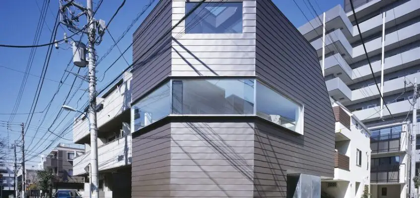 Cave House in Tokyo Property