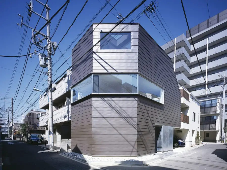 Cave House in Tokyo