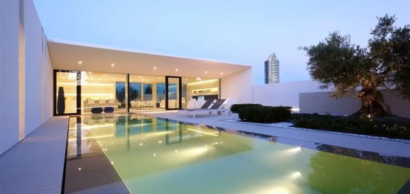 Jesolo Lido Pool Villa, Venice Condo