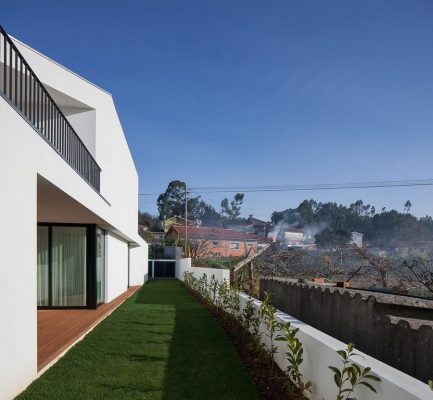 Arrifana House in Santa Maria da Feira