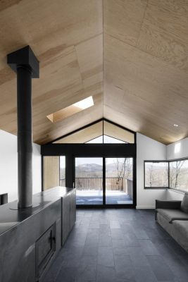 Bolton Residence in Quebec