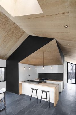 Bolton Residence in Quebec