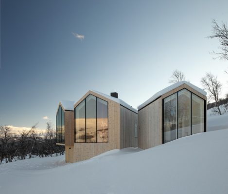 Mountain Lodge design by Reiulf Ramstad Architects