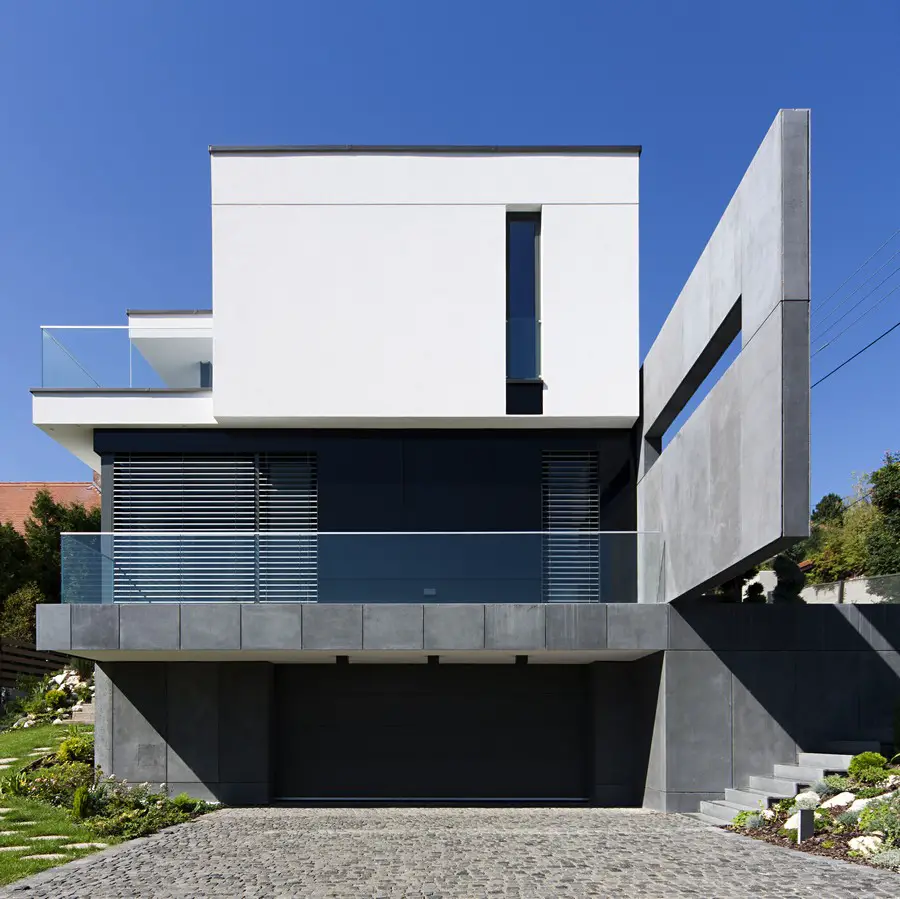 Floating Blocks House in Budapest