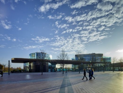 Gateway Pavilion in Greenwich by Marks Barfield Architects London