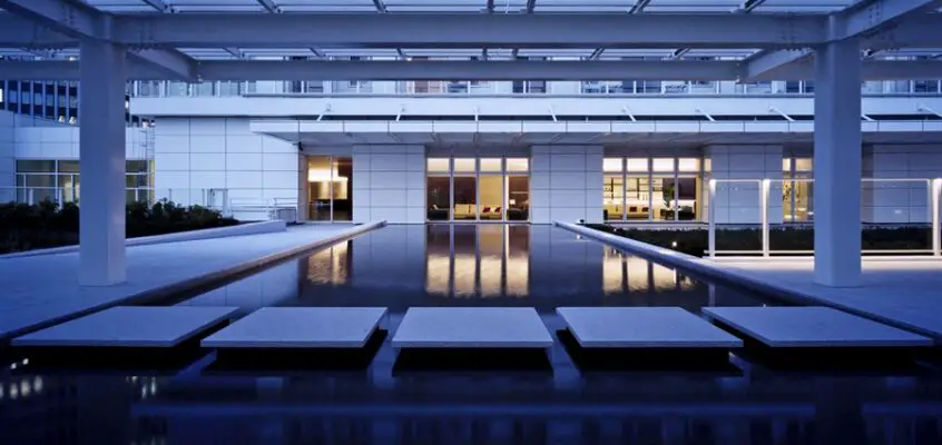 Harumi Residential Tower in Tokyo by Richard Meier