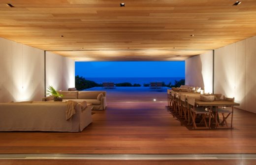 House on a Dune in Harbour Island