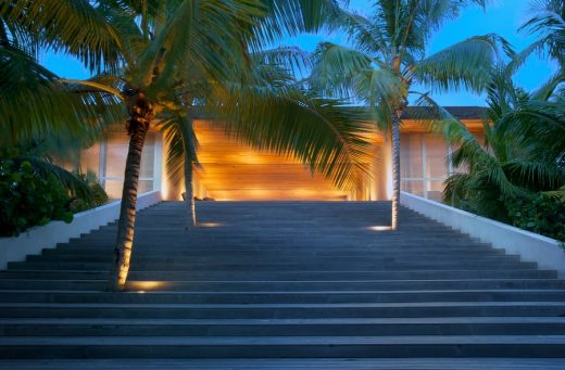 House on a Dune in Harbour Island