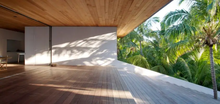 House on a Dune: Beach Residence Bahamas