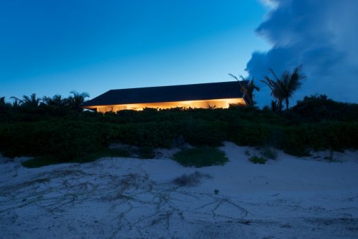 House on a Dune in Harbour Island