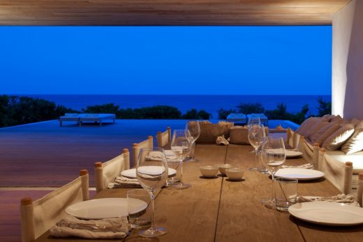 House on a Dune in Harbour Island