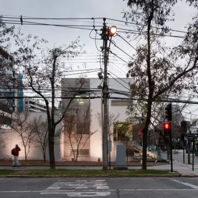 Offices for the Traffic Control Operations Unit in Santiago