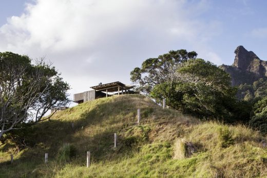 Castle Rock Beach House in Whangarei Heads