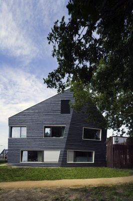 Zig Zag Building in Nieuwveen