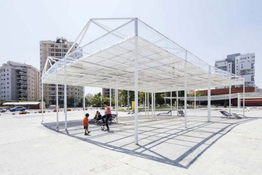 Cloud Seeding Plaza Pavilion in Holon